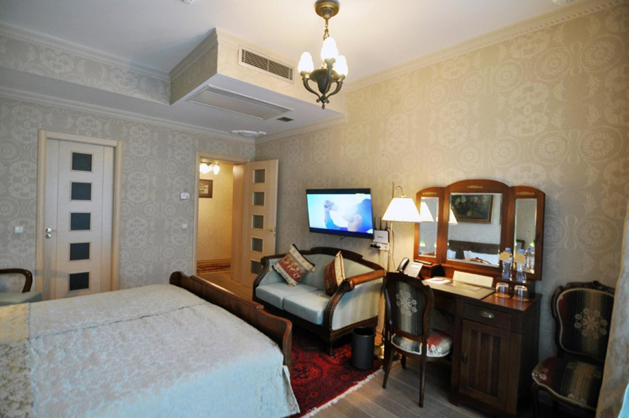 Vinotel Boutique Hotel Tbilisi Zimmer foto
